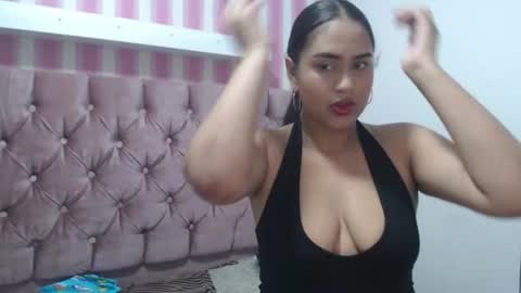 zeynep_20_ online show from July 30, 2026, 2:16 pm
