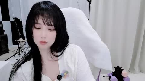 zhen online show from May 19, 2026, 2:56 pm