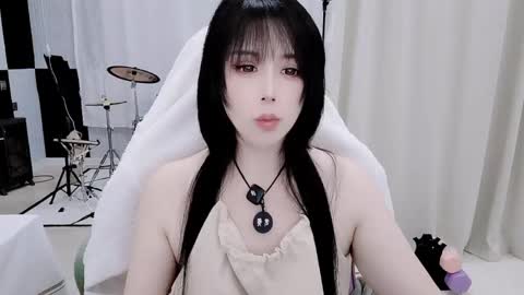 zhen online show from May 21, 2026, 1:34 am