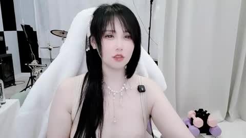 zhen online show from May 30, 2026, 3:42 pm