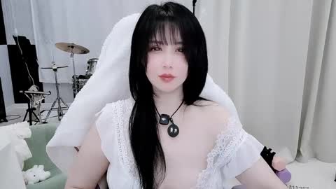 zhen online show from May 31, 2026, 12:34 pm