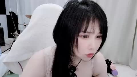 zhen online show from June 16, 2026, 6:05 am
