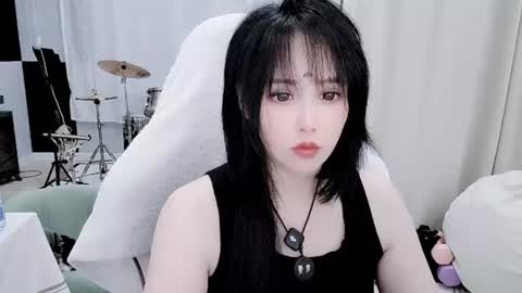 zhen online show from July 25, 2026, 6:16 pm