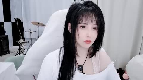 zhen online show from July 27, 2026, 4:36 pm