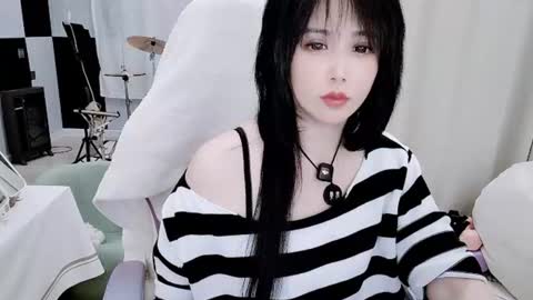 zhen online show from July 29, 2026, 2:48 pm