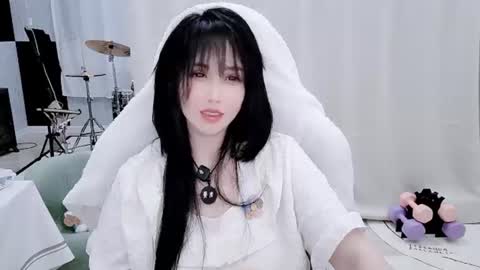 zhen online show from August 4, 2026, 10:34 pm