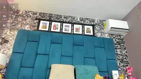 zoe_blosson online show from July 15, 2026, 7:30 pm