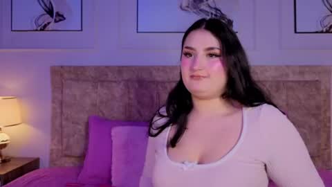 zoe_moon__ online show from July 15, 2026, 12:54 pm