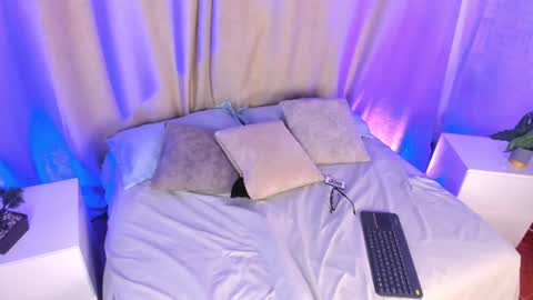 zoe_rousee_ online show from July 2, 2026, 12:11 pm