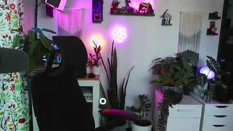 Zoey Ryan online show from July 12, 2026, 5:15 pm