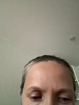 angelmommu online show from July 27, 2026, 4:19 am