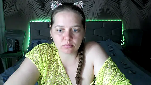 uliastar online show from July 21, 2026, 6:49 am