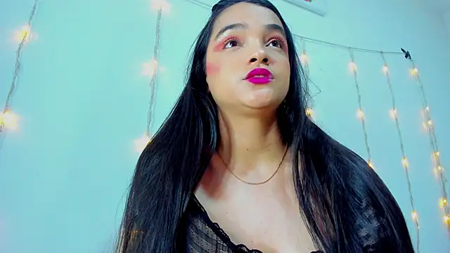 monica little23 online show from June 25, 2026, 7:29 pm