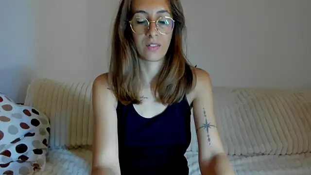 DesireMore90 online show from July 17, 2026, 9:41 pm
