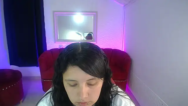 nathaly low1 online show from July 1, 2026, 1:34 pm