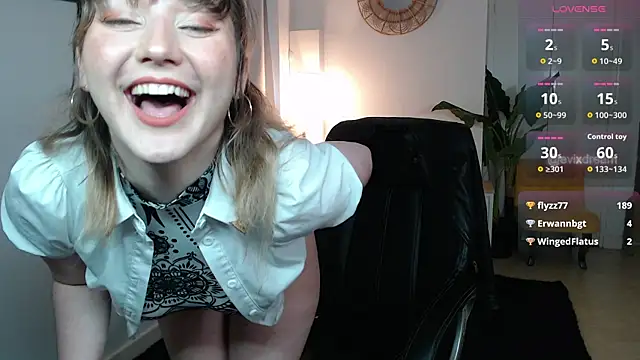 Crystal-dreamt online show from June 30, 2026, 9:10 am