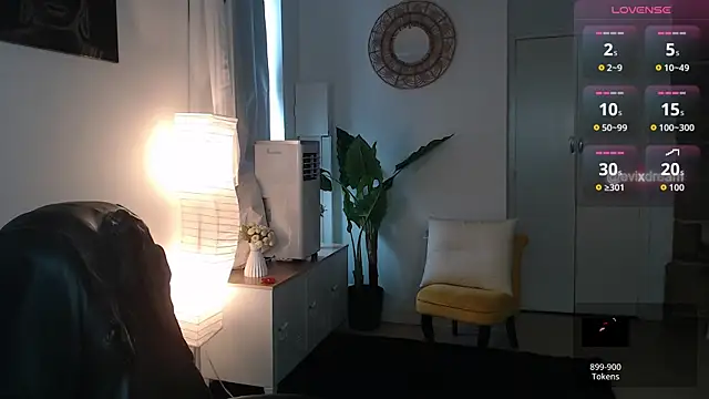 Crystal-dreamt online show from July 20, 2026, 2:08 pm