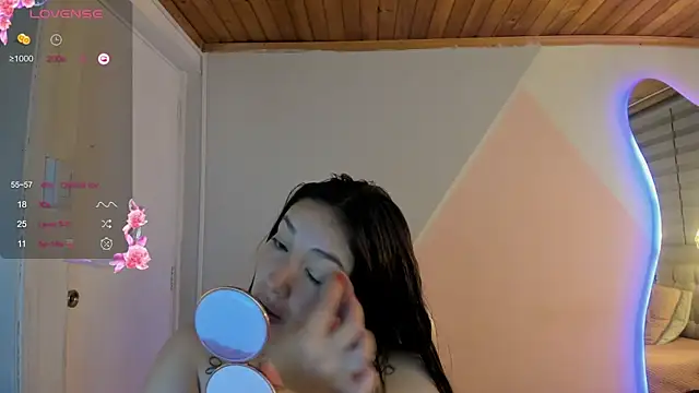 Snapshot of cristal__hot_1 chatting on July 6, 2026, 5:37 am cristal hot 1 online show from July 6, 2026, 5:37 am
