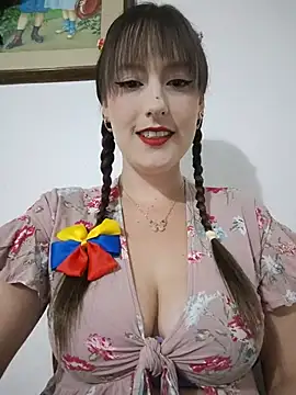Snapshot of Belly_Rosse chatting on July 3, 2026, 1:17 pm Belly Rosse online show from July 3, 2026, 1:17 pm
