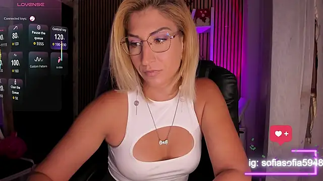 sofiah  online show from July 11, 2026, 3:26 pm