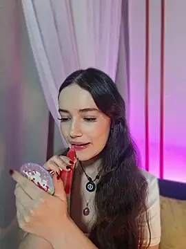 Kate Amaretto  online show from July 5, 2026, 1:34 am