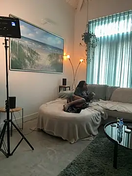 ROXYNL online show from June 6, 2026, 1:38 pm