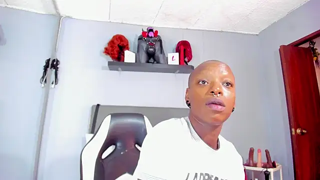 Snapshot of Coco_Kiss chatting on July 24, 2026, 7:12 pm Coco Kiss online show from July 24, 2026, 7:12 pm