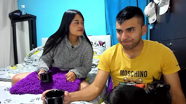 2ScarletandRyan8 online show from June 11, 2026, 9:07 am