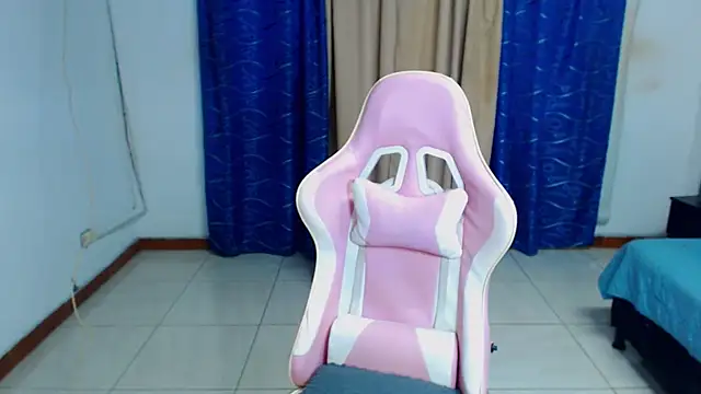 kiwii nasty online show from July 25, 2026, 11:35 pm