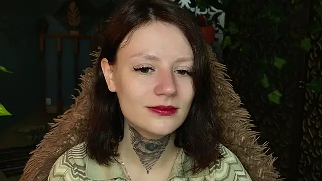 VeliraBraitberg online show from July 5, 2026, 5:47 am