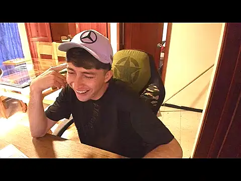 Fun Whit Alexxx online show from December 22, 2025, 8:50 pm