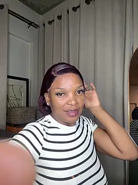 slimcateee online show from June 10, 2026, 8:08 pm