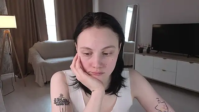 MaryCoopeer online show from April 30, 2026, 5:36 am
