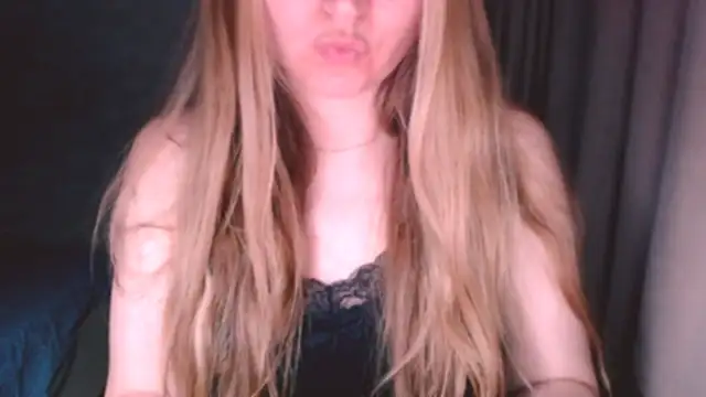 fiona cute 2 online show from May 11, 2026, 8:06 pm