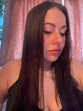 DaisyStreet online show from July 18, 2026, 9:57 am