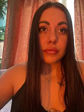 DaisyStreet online show from July 21, 2026, 11:23 am