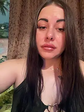 DaisyStreet online show from August 1, 2026, 7:02 pm