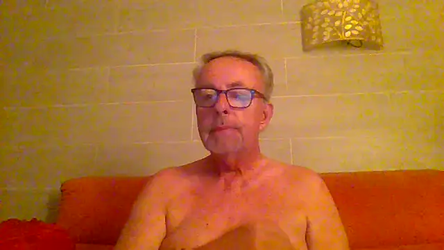 tuggy59 online show from July 25, 2026, 4:54 am