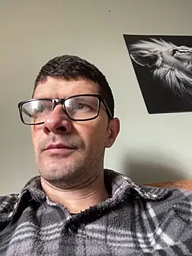 Juliano2289 online show from April 29, 2026, 2:21 pm