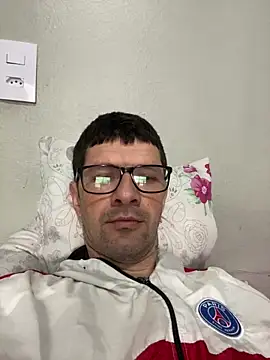 Juliano2289 online show from June 12, 2026, 4:28 pm