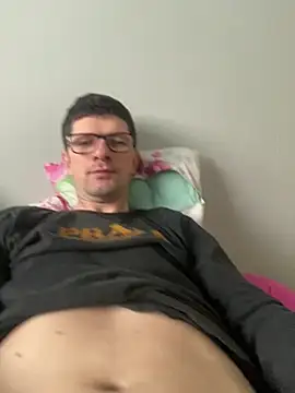 Juliano2289 online show from June 24, 2026, 1:54 pm