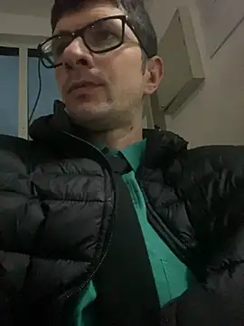 Juliano2289 online show from July 2, 2026, 8:37 pm