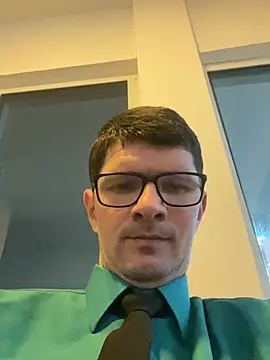 Juliano2289 online show from July 17, 2026, 3:50 pm