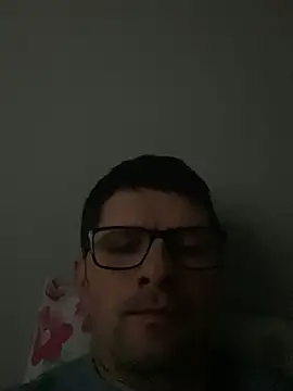 Juliano2289 online show from July 20, 2026, 3:03 pm