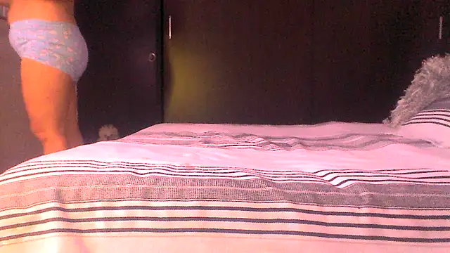 CurvySara1 online show from May 15, 2026, 8:16 pm