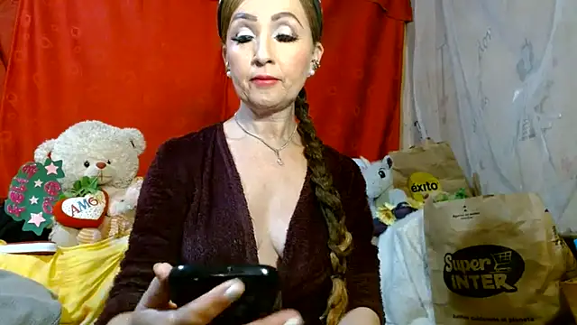 hottieperla online show from July 23, 2026, 5:00 pm