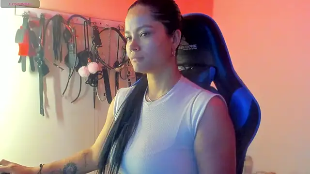 scarlet-kennedy98 online show from August 5, 2026, 10:23 pm