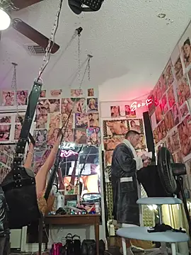 luvs2cumm69 online show from June 17, 2026, 2:03 am