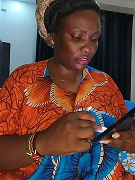 Snapshot of Nevvy_Pretty chatting on June 6, 2026, 8:24 pm Nevvy Pretty online show from June 6, 2026, 8:24 pm