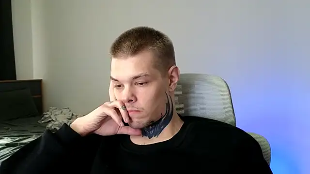 DENIS HERE online show from May 26, 2026, 1:51 pm